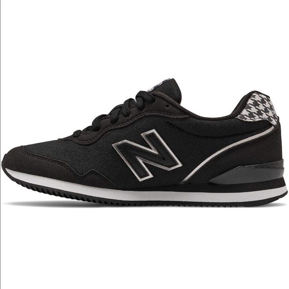 EUC New Balance sneakers with houndstooth